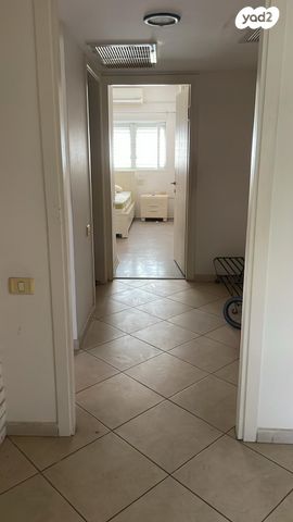 דירה, כפר סבא