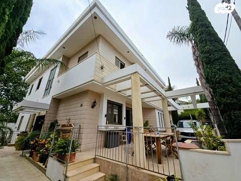 בית פרטי/ קוטג', רעננה