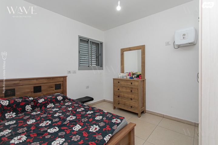 דירה, הגל, החותרים, טירת כרמל