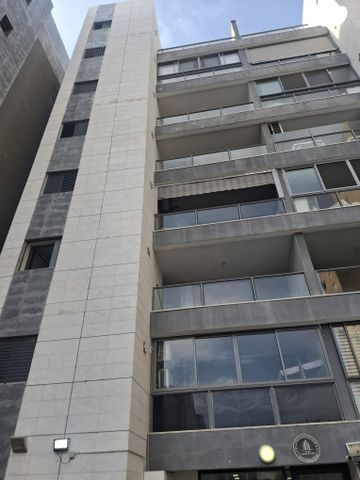 קרן היסוד 38