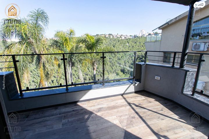 דו משפחתי, הוד הכרמל, דניה, חיפה