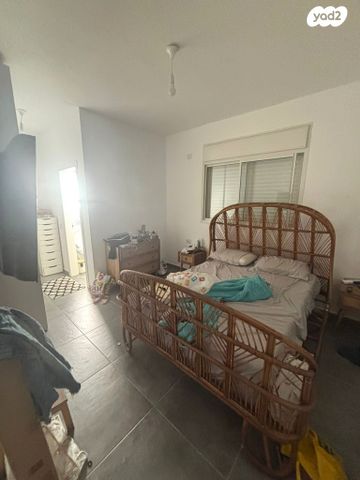 בית פרטי/ קוטג', נעמי שמר, מזכרת בתיה