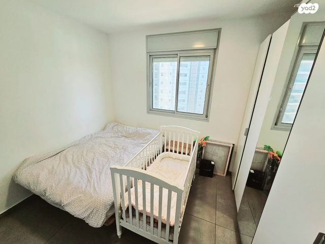 דירה, דודו דותן, הרקפות, ראשון לציון