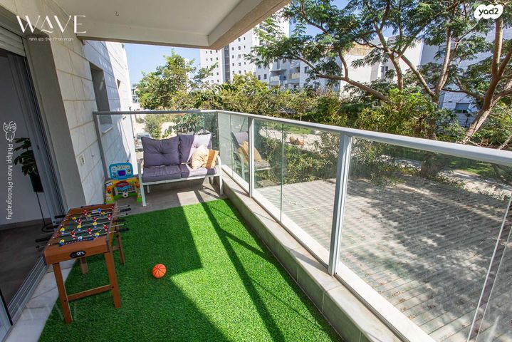 דירה, השחף, החותרים, טירת כרמל