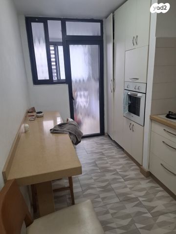 דירה, קרן היסוד 38, רובע ד', אשדוד