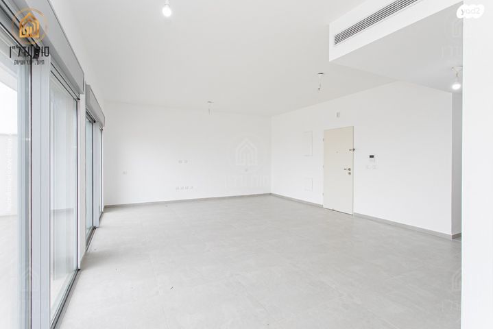 דירת גן, גבעת זמר, חיפה