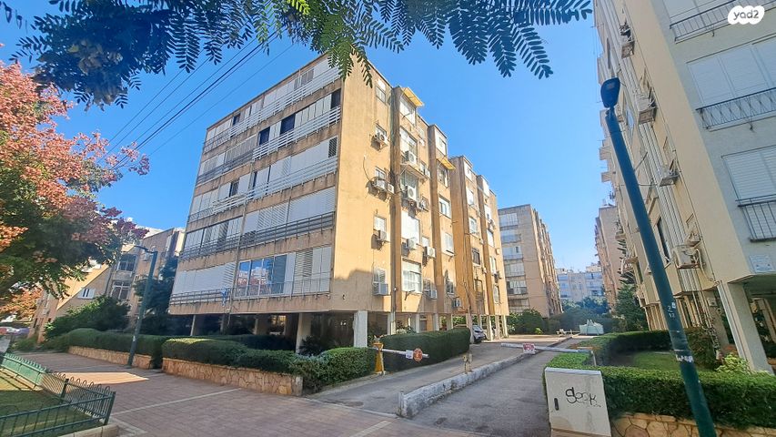 ברודצקי אשר 