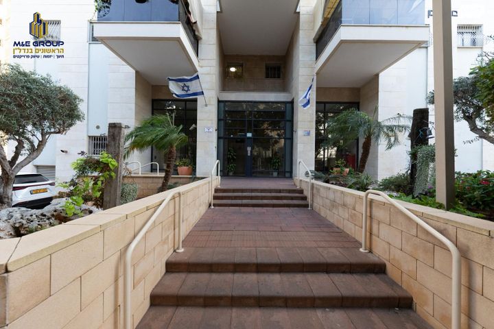 דירה, האחים סולימן, רמב"ם, ראשון לציון