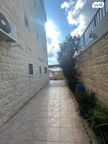 דירת גן, אלעד, אלעד