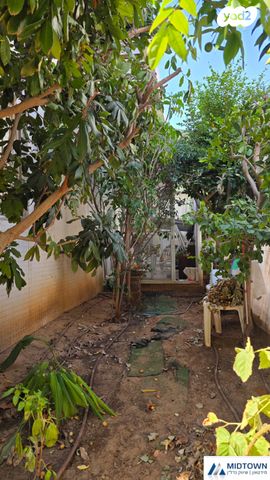 דירת גן, עפרוני 8, גני השרון, כפר סבא