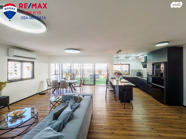 גג/ פנטהאוז, הרצל 89, עיר, מרכז העיר, נהריה