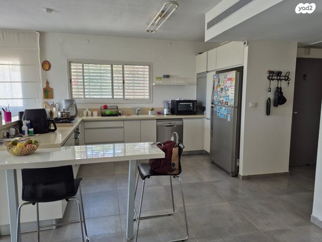 דו משפחתי, קרית טבעון