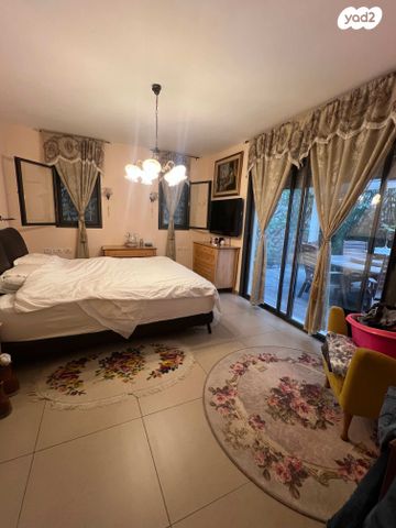 דירת גן, ד"ר יואכים כספרי, נעמ"ת, חיפה