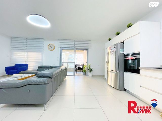 דירה, עוזי נרקיס 5, קרית רבין, חולון