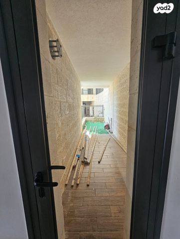 דירה, הכינור, שאר העיר, גבעת זאב