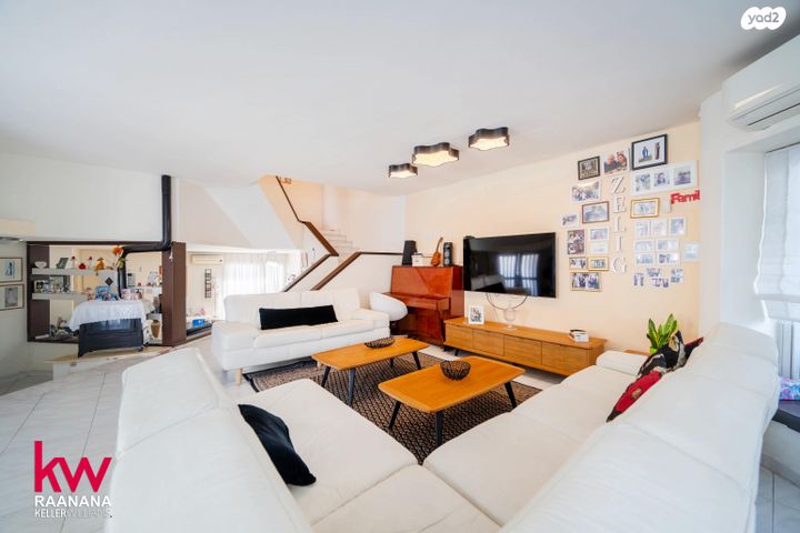 בית פרטי/ קוטג', לב הפארק, רעננה