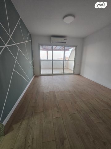 דירה, בית אריה / עופרים