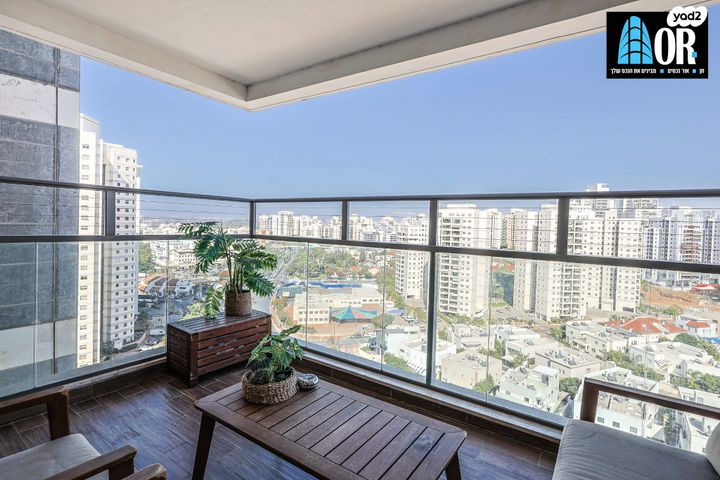 דירה, אהרון כצנלסון, נווה גן, פתח תקווה