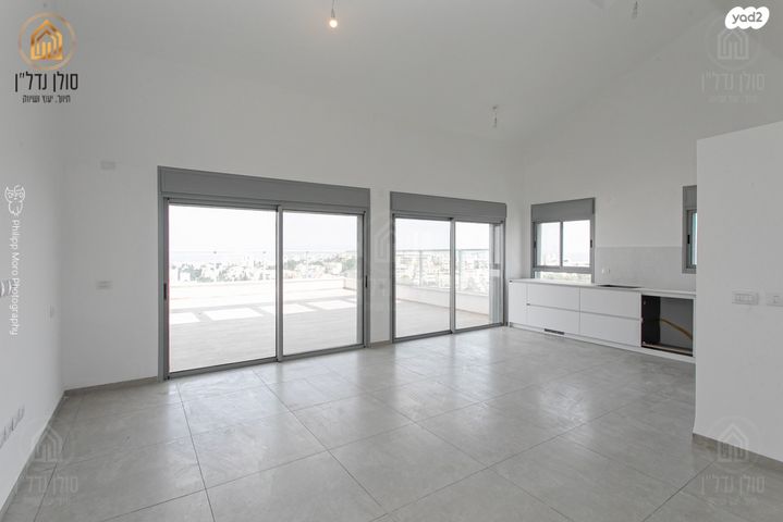 גג/ פנטהאוז, גבעת זמר, חיפה