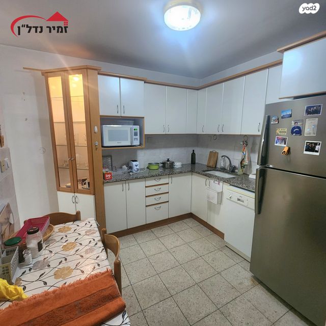 דירה, משה שרת 39, קרית שרת מזרח, חולון