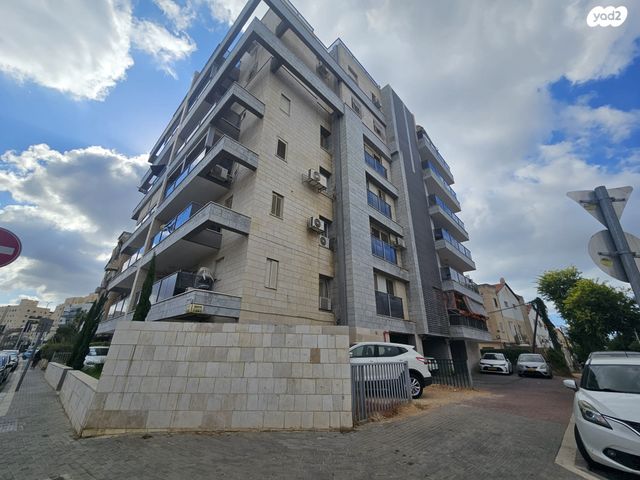 דופלקס, הכנסת 3, רסקו ב', חולון