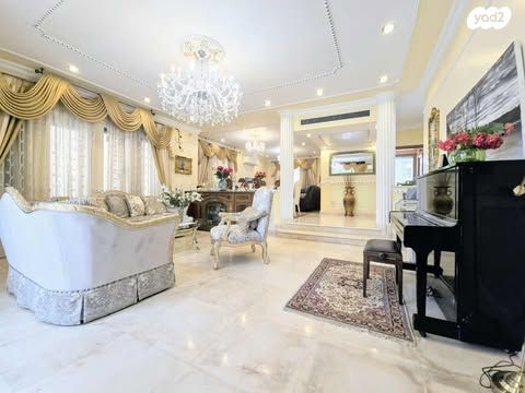 בית פרטי/ קוטג', רעננה