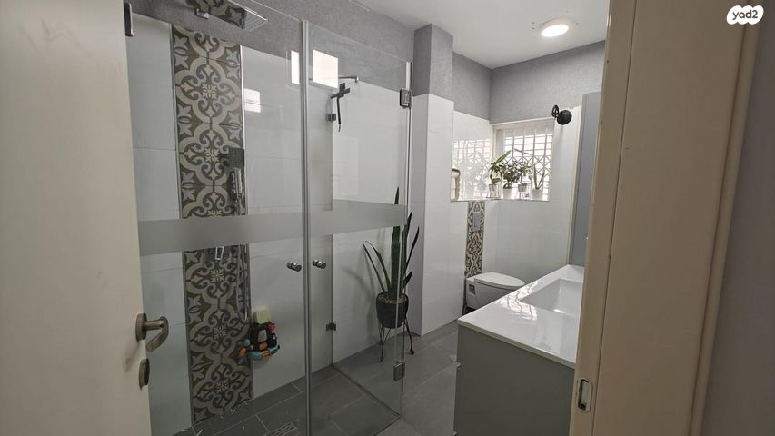 דירה, עמק האלה, הנביאים, מודיעין מכבים רעות