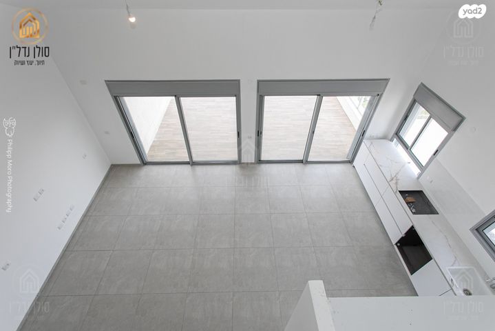 גג/ פנטהאוז, גבעת זמר, חיפה