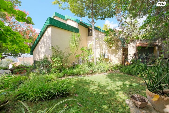 בית פרטי/ קוטג', דרך הסנונית, עצמון שגב