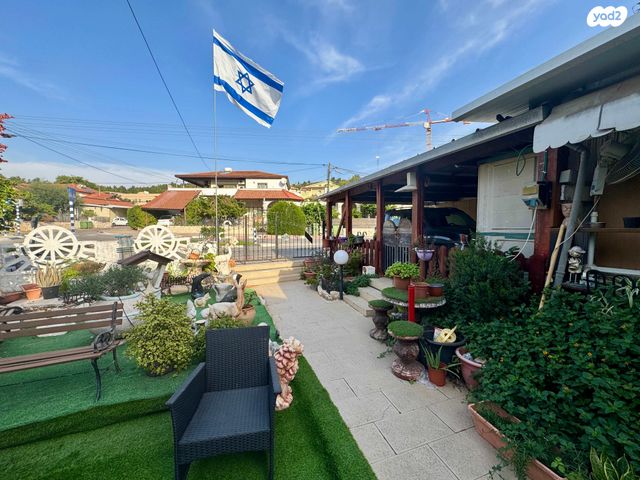 דו משפחתי, קרית חרושת, קרית טבעון