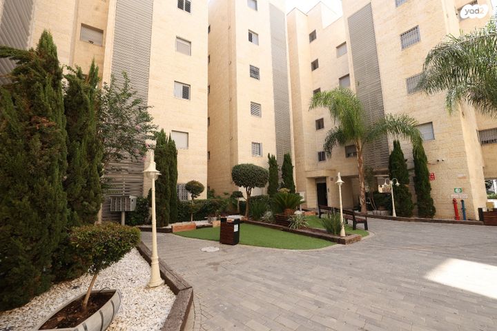 דירה, גדעון האוזנר, רמות הרכס, באר שבע