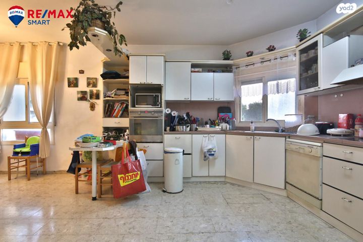 בית פרטי/ קוטג', אלכסנדר זייד, קרית חיים מזרחית, חיפה