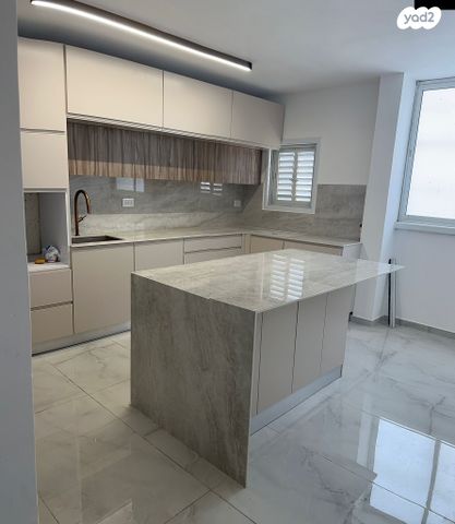 קדושי קהיר 30