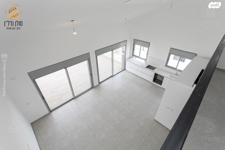 גג/ פנטהאוז, גבעת זמר, חיפה