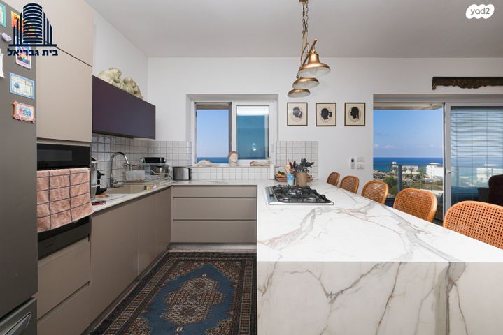 דירה, שדרות רחבעם זאבי, גבעת אולגה, חדרה