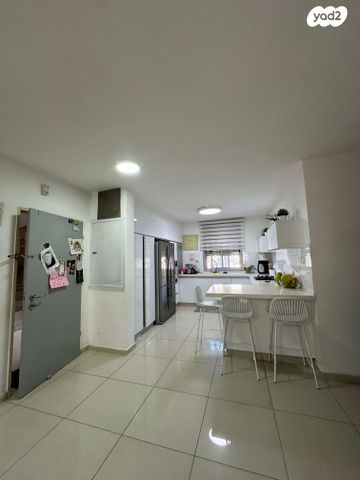 דירת גן, אופקים