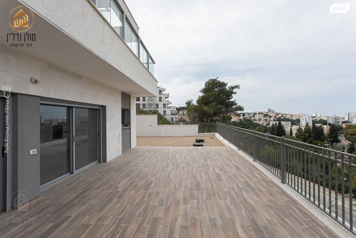 דירת גן, גבעת זמר, חיפה