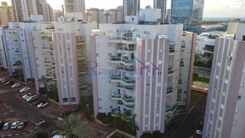 דירה, זלמן שז"ר 24, רמת פולג, נתניה