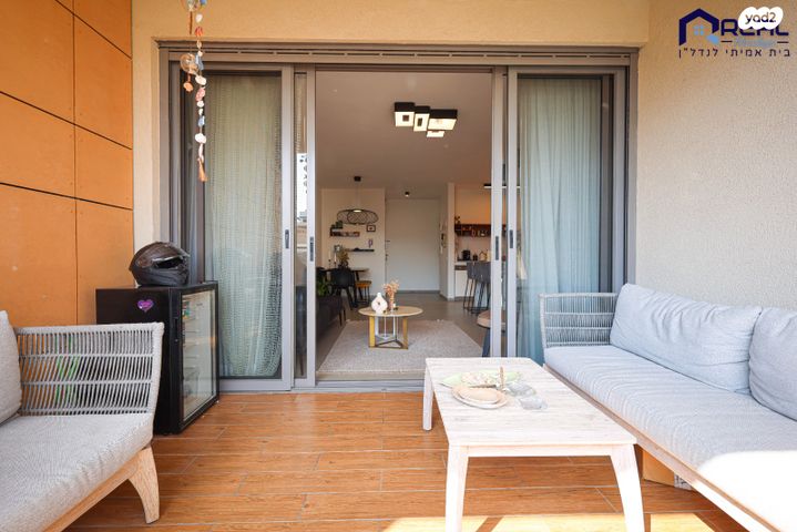 דירה, אבן גבירול, הרצליה