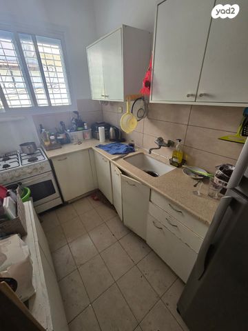 דירה, ירושלים 50, לב העיר, בת ים