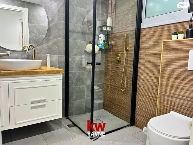 דירת גן, יהודה הלוי, נאות שמיר, יבנה