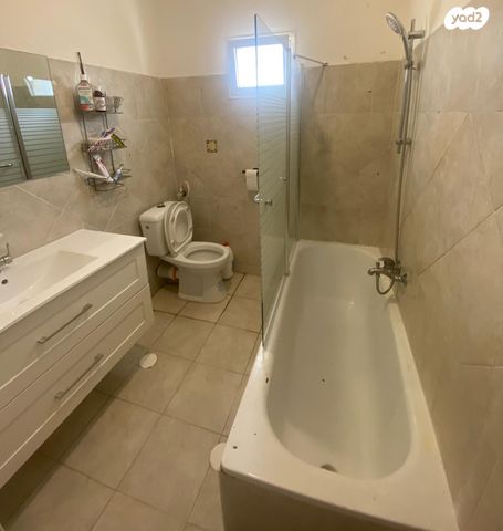 בית פרטי/ קוטג', מיתר / כרמית