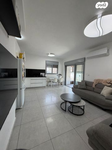 דירה, אליעזר הופיין, חולון