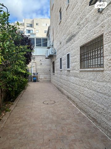 דירת גן, אלעד, אלעד