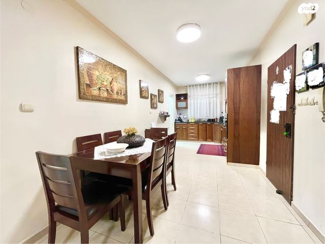 דירת גן, מזל טלה, פסגת זאב, ירושלים