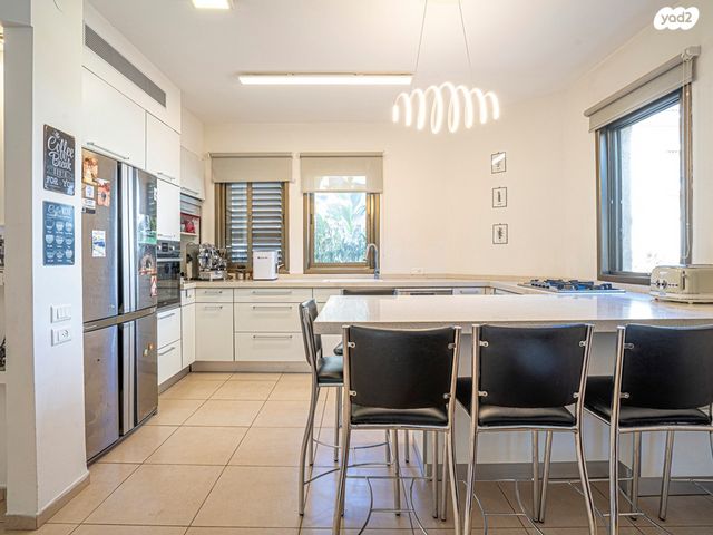 בית פרטי/ קוטג', כוכבן, מתחם 19 - 20 (מתחם הפרחים), הוד השרון