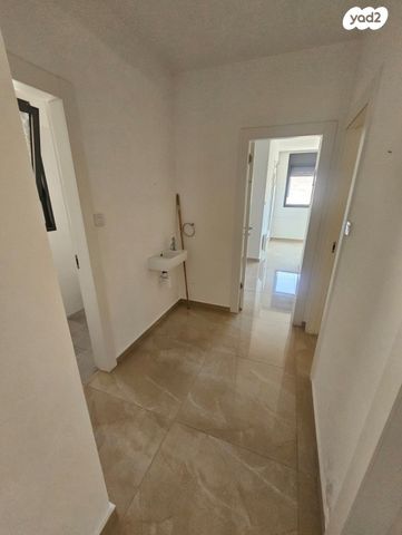 דירה, הכינור, שאר העיר, גבעת זאב