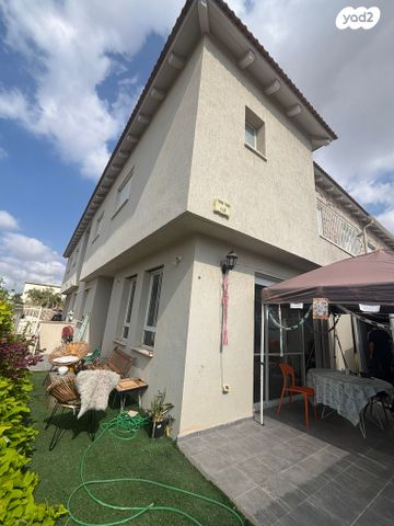 בית פרטי/ קוטג', נעמי שמר, מזכרת בתיה