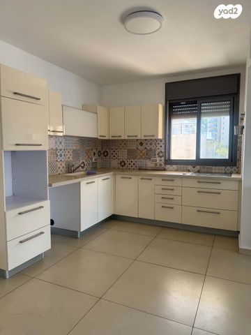 דירה, דרך כרמית, עין כרם, ירושלים