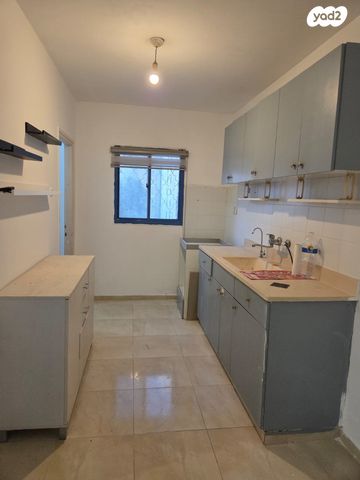 דירה, אשר ברש, נווה זאב, נאות אילן, באר שבע